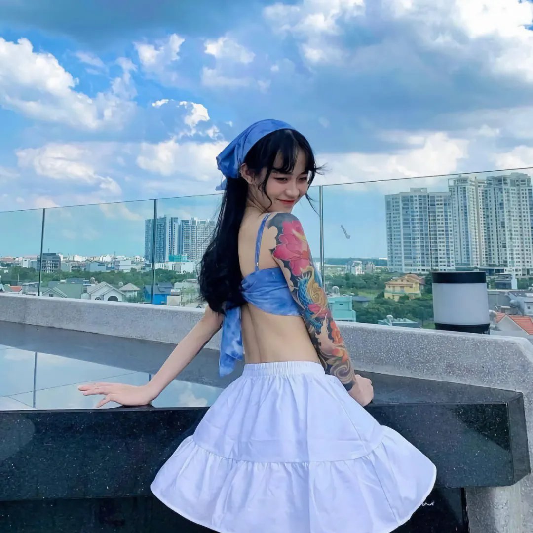 皮裘大衣女人